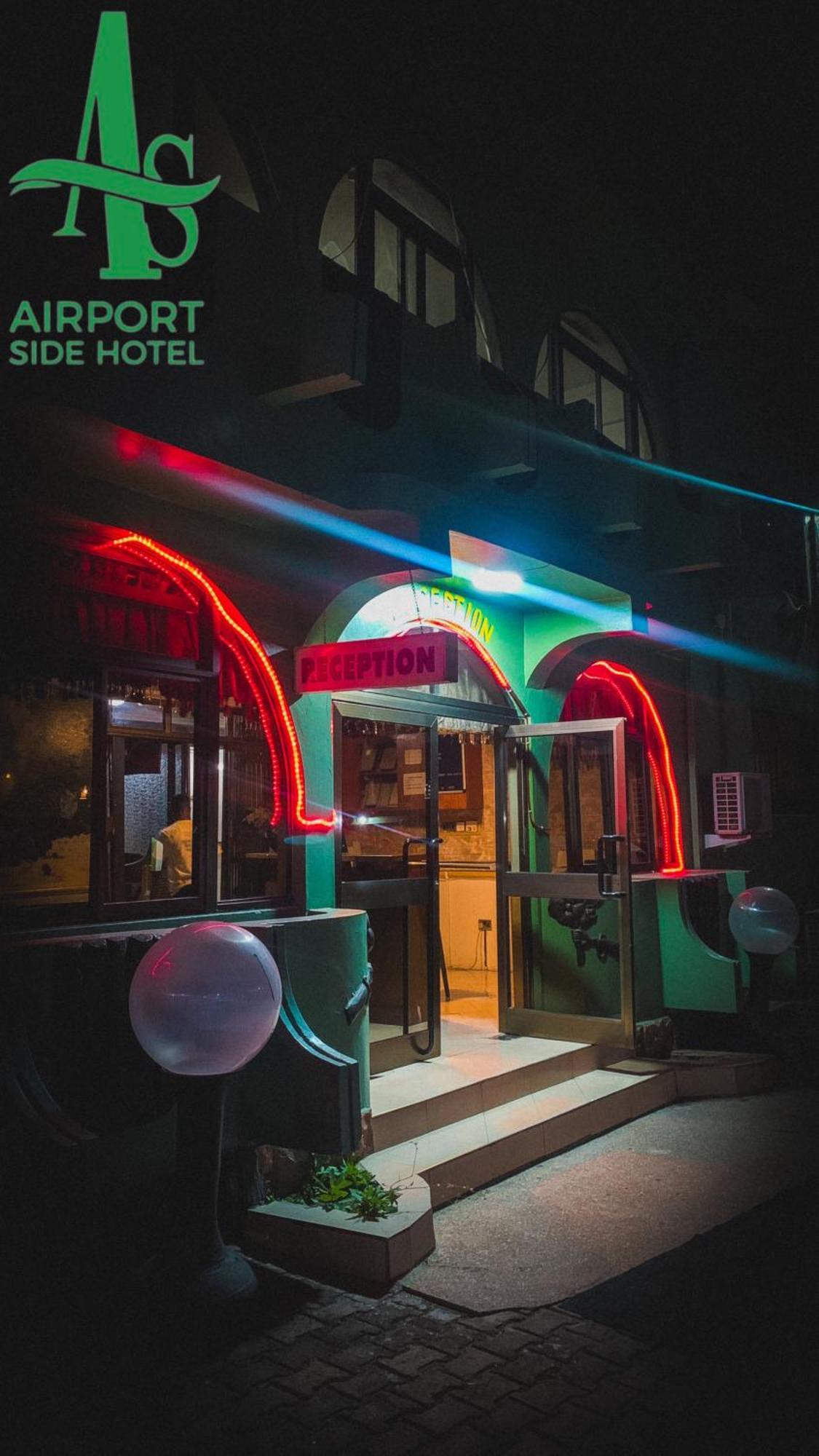 Airport Side Hotel Accra Exterior photo