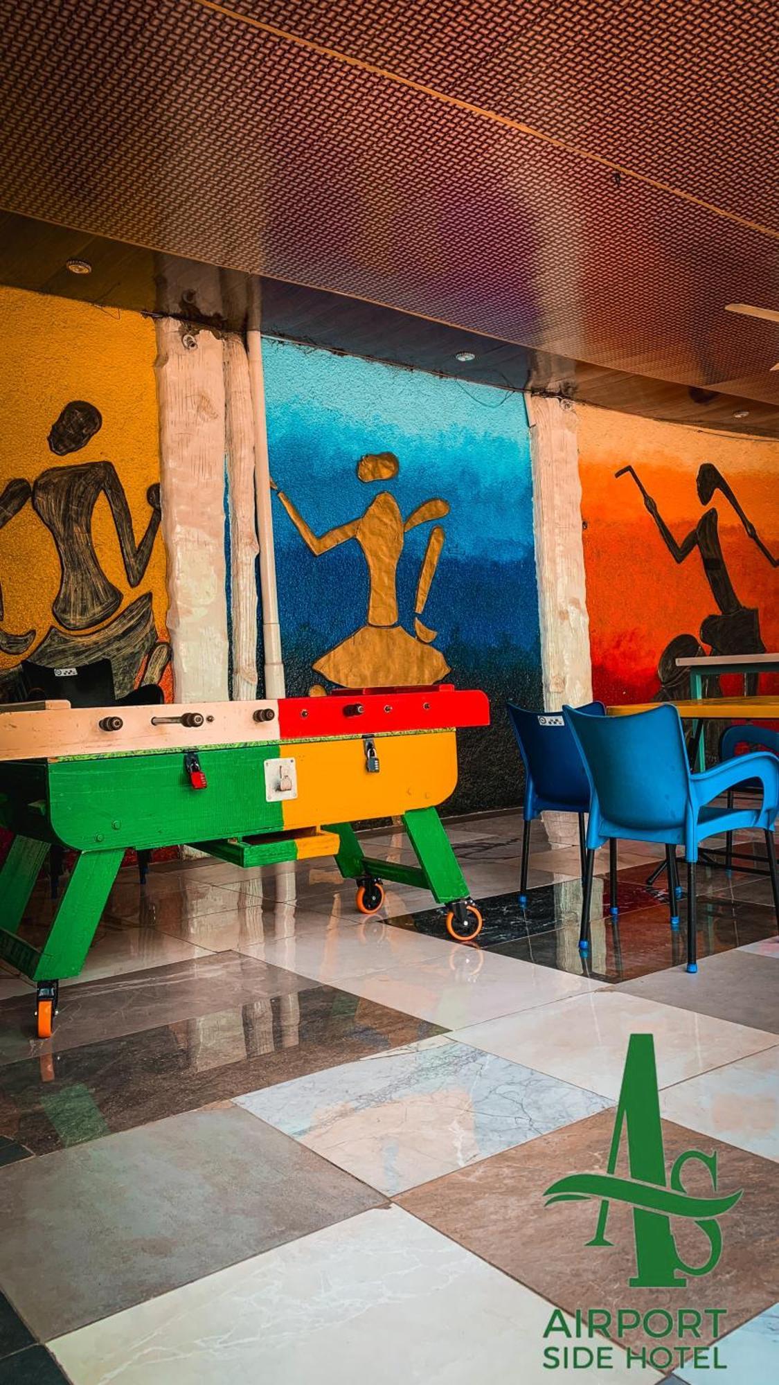 Airport Side Hotel Accra Exterior photo